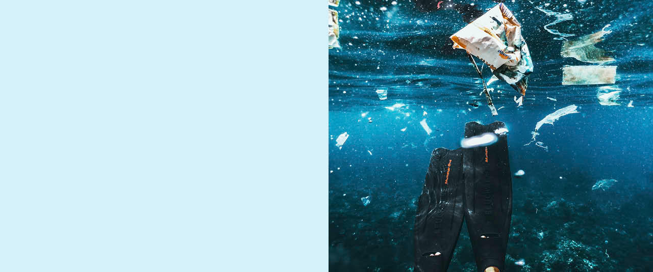 Digital blått boblemønster på mørkeblå bakgrunn